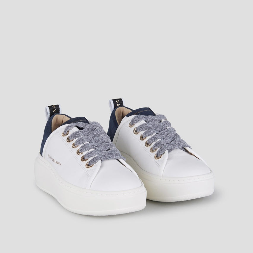 Wembley Alta Donna In Pelle Bianca E Tallone In Suede Blu
- Alexander Smith