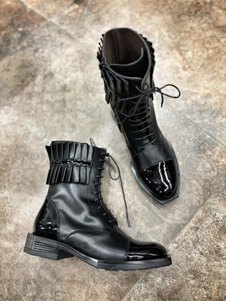 Anfibio con zip in pelle artigianale