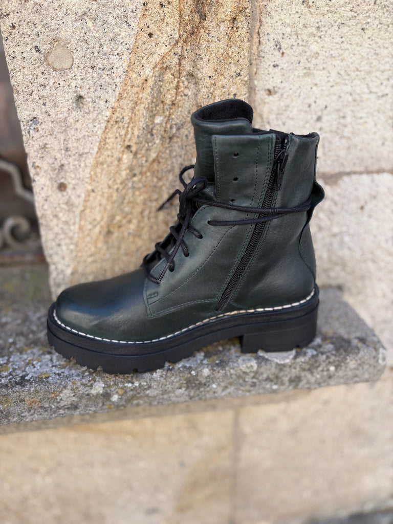 Stivaletto anfibio in pelle con zip