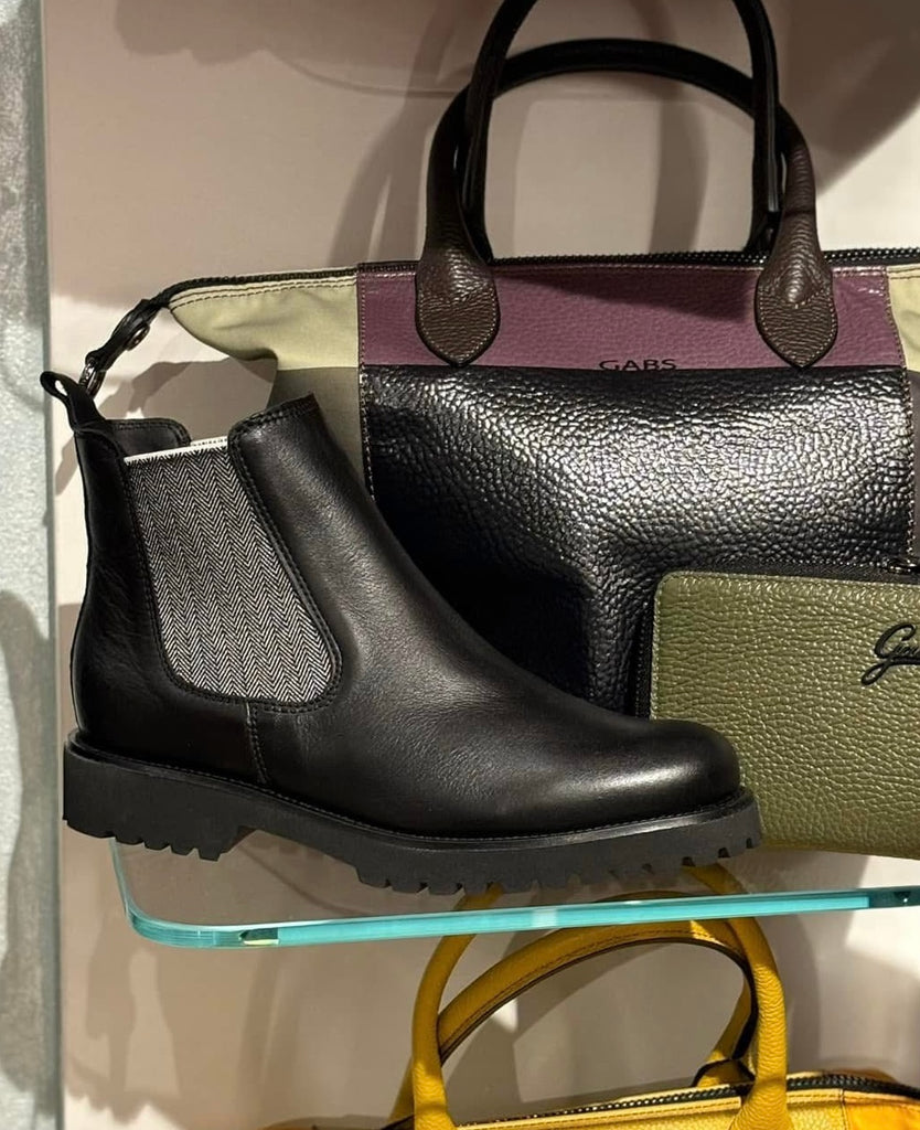 Stivaletto beatles con elastico spigato